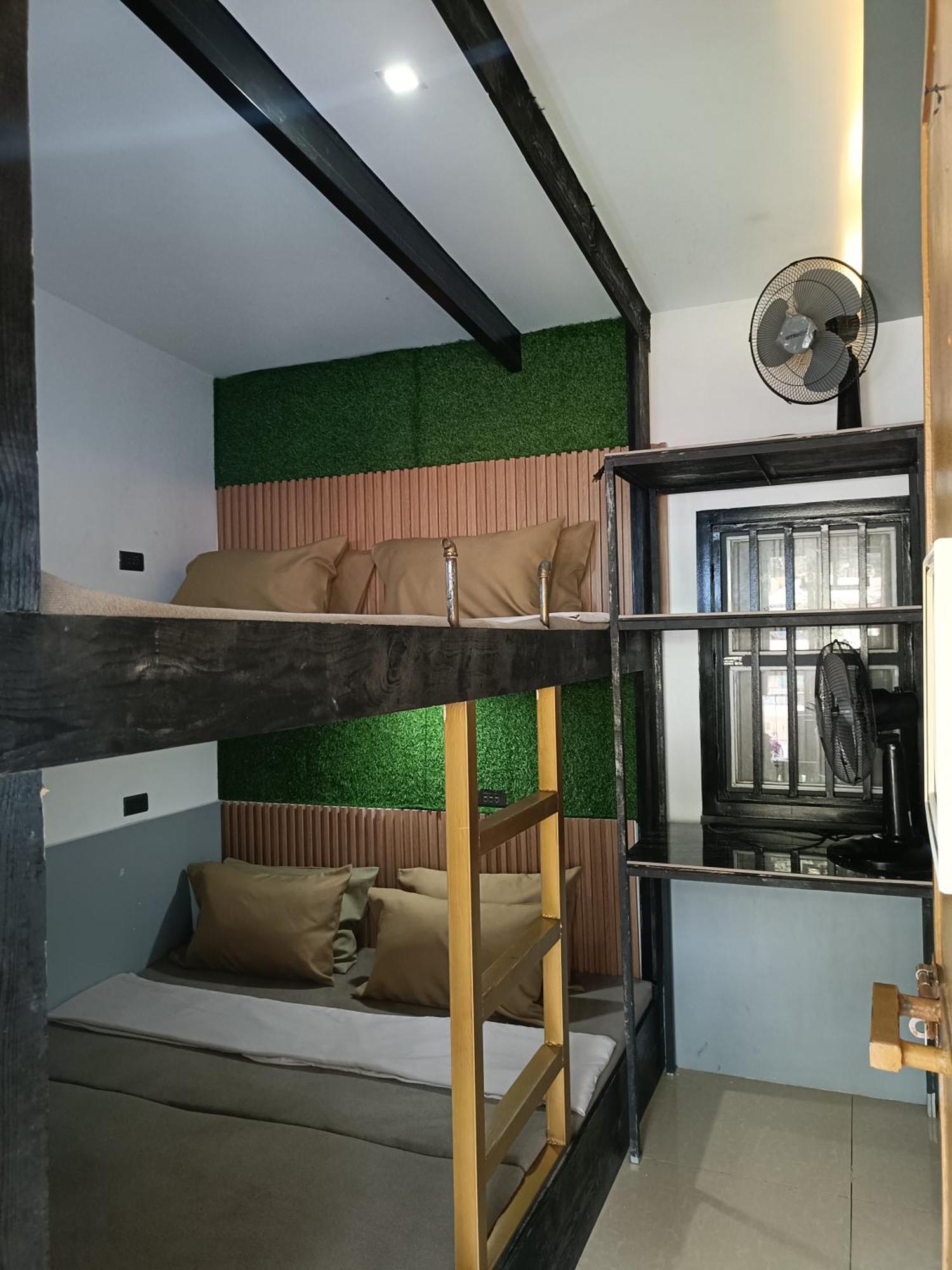 Holyghost Veranda Baguio Transient Guest House 42 Step Rooftop バギオ エクステリア 写真